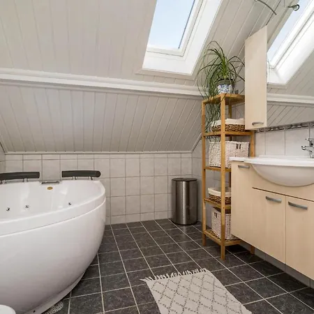 Дом отдыха Amazing In Torvastad W/ Wifi And 3 Bedrooms